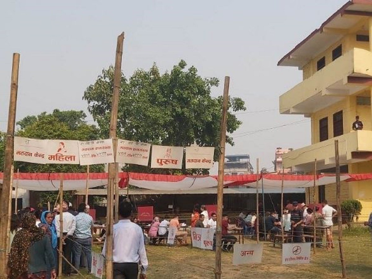१२ बजेसम्म चितवन क्षेत्र नम्बर २ मा ३७ प्रतिशत मतदान