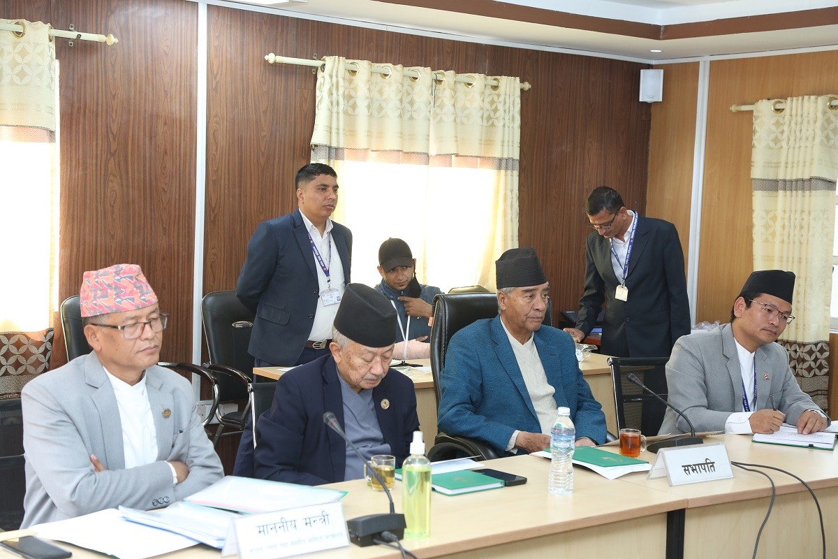 शेरबहादुर देउवाद्वारा कानुन समितिको सभापतित्व ग्रहण