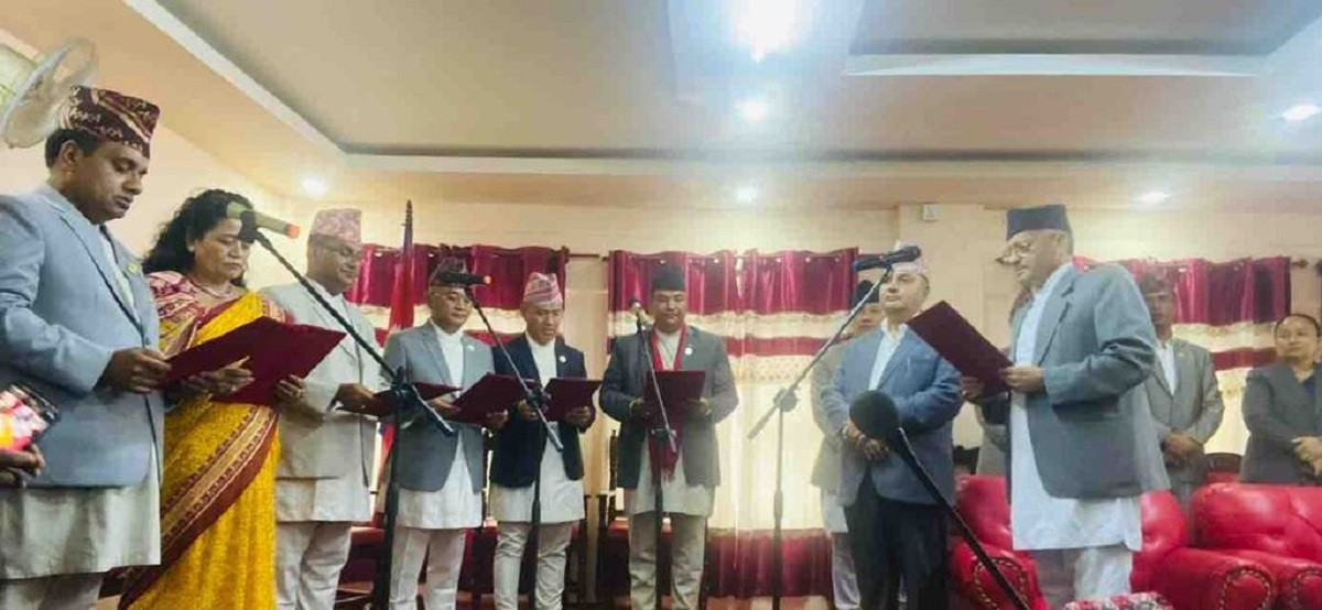 बागमती प्रदेशका नवनियुक्त ६ मन्त्रीले लिए शपथ