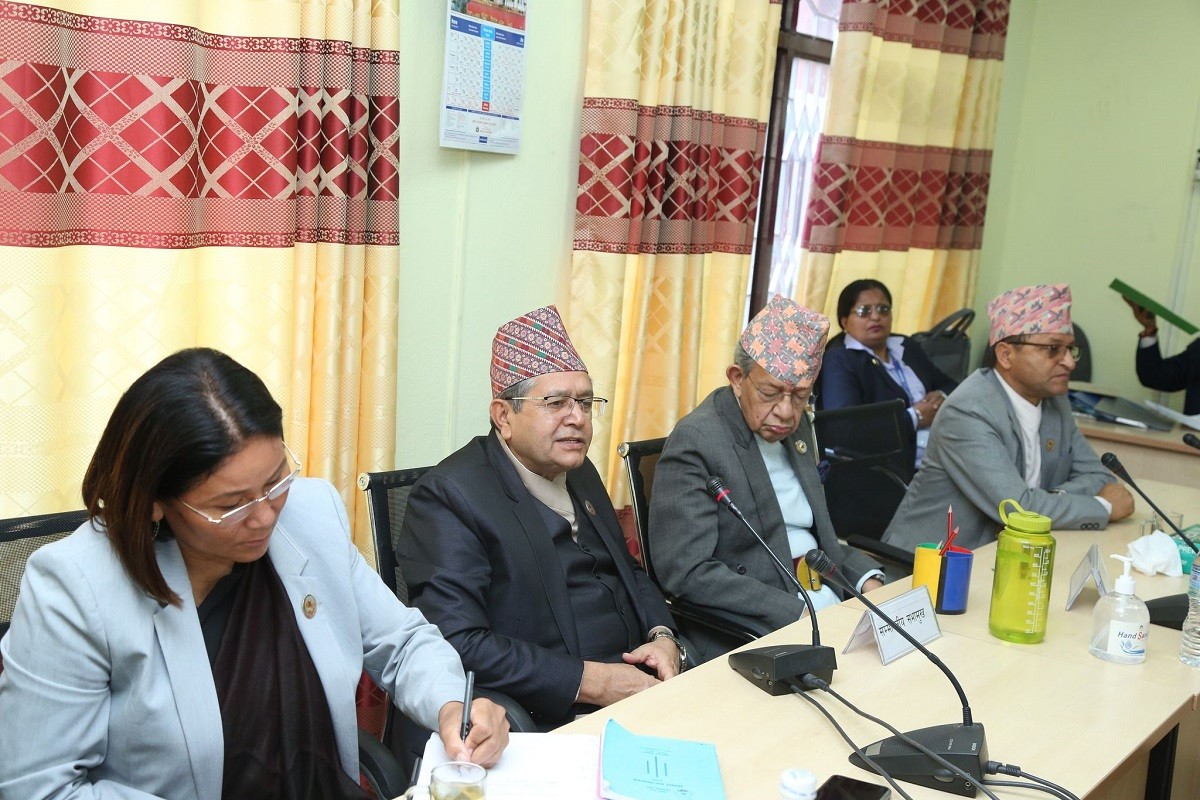 सदस्यलाई बैठकमा समय पालना गर्न अध्यक्ष तिमिल्सिनाको आग्रह