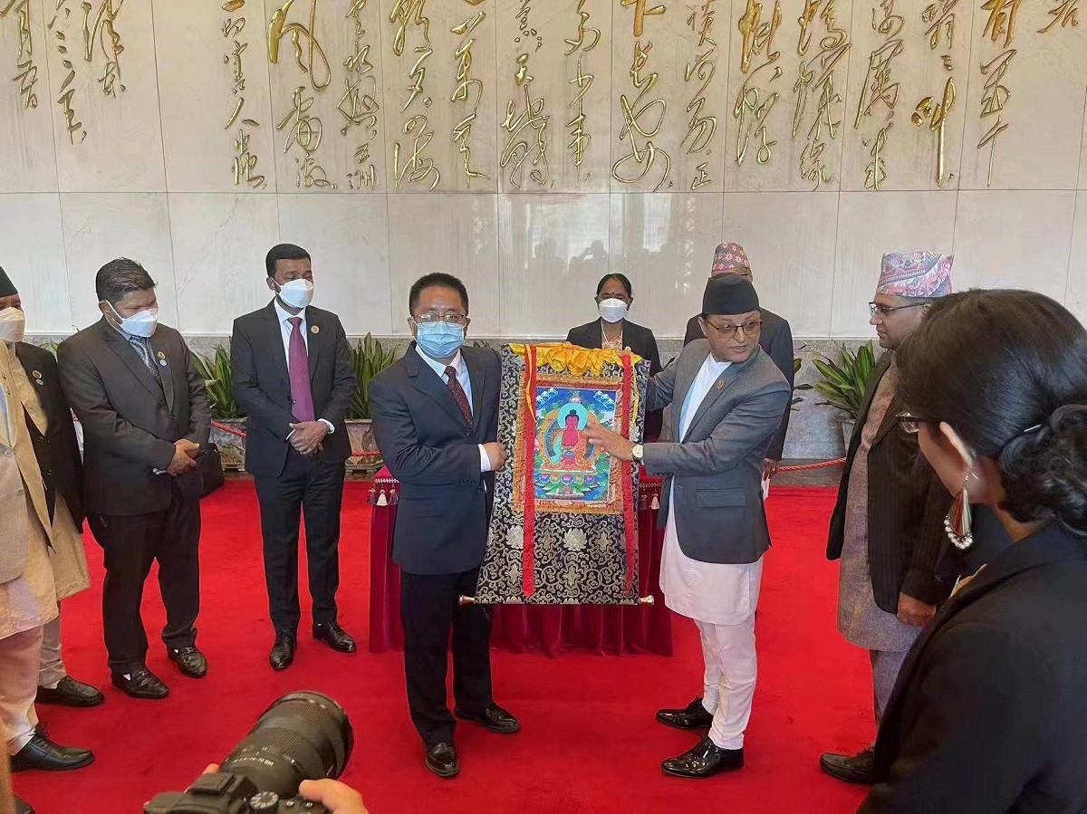 माओत्सेलुङको समाधिस्थलमा पुगेर राष्ट्रिय सभा अध्यक्ष तिमिल्सिनाद्वारा श्रद्धाञ्जली अर्पण