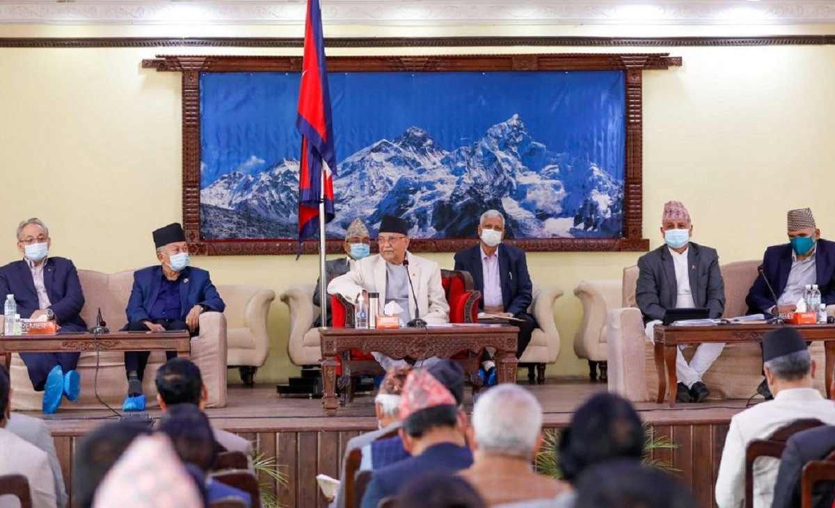 प्रधानमन्त्रीको अभिव्यक्तिलाई लिएर एमालेले डाक्यो संसदीय दलको बैठक