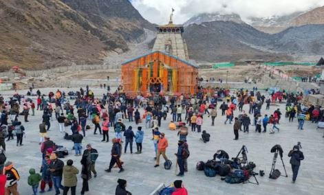 उत्तराखण्डमा लगातारको मुसलधारे वर्षा, केदारनाथको तीर्थयात्रामा रोक