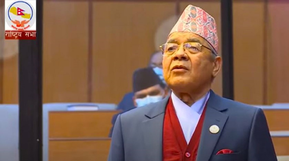 नेपाल विदेशीको नक्कल गर्ने थलो बनेको छ : बामदेव गौतम