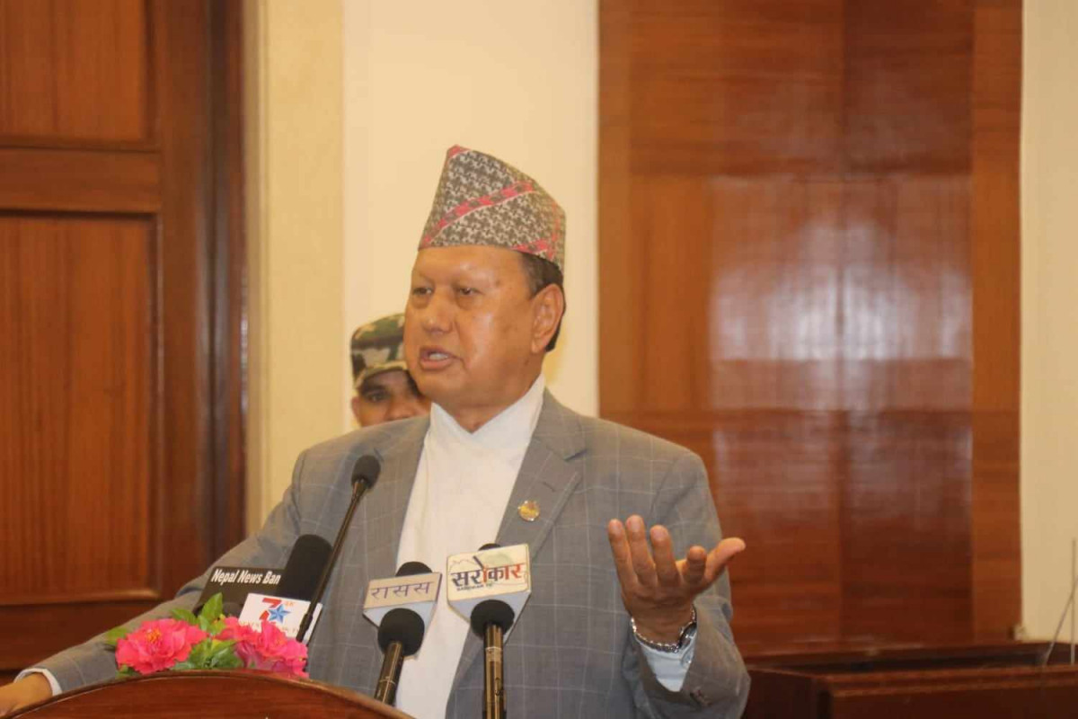 फर्मासिष्ट भन्दा फार्मेसीको संख्या बढी हुनु हुदैन : स्वास्थ्य मन्त्री बस्नेत