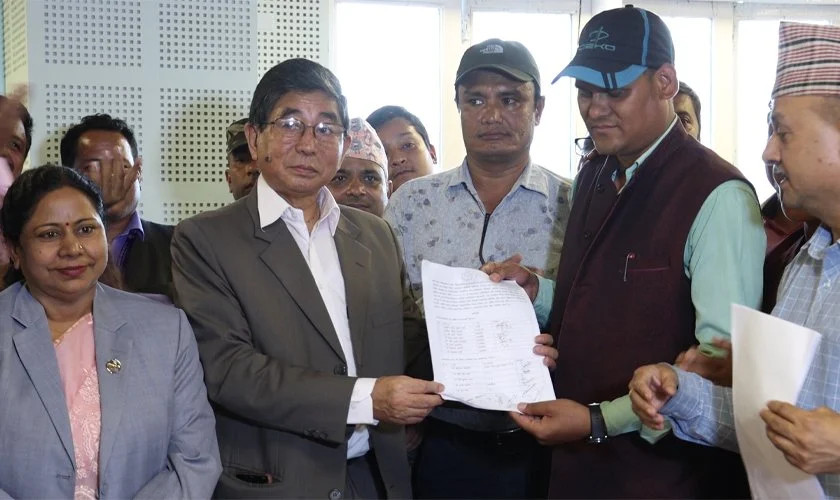 सार्वजनिक विद्यालय कर्मचारीलाई राष्ट्रिय मापदण्डको आधारमा दरबन्दी कायम गरिने