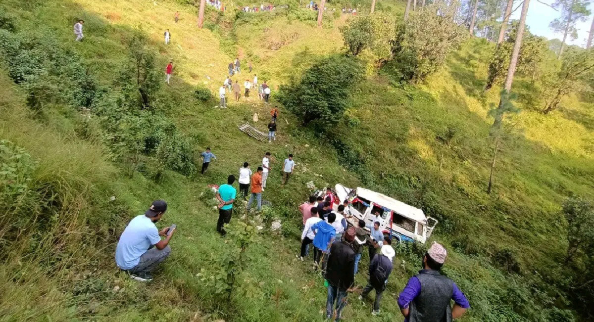 सल्यानमा जिप दुर्घटना हुँदा २ जनाको मृत्यु, १५ घाइते