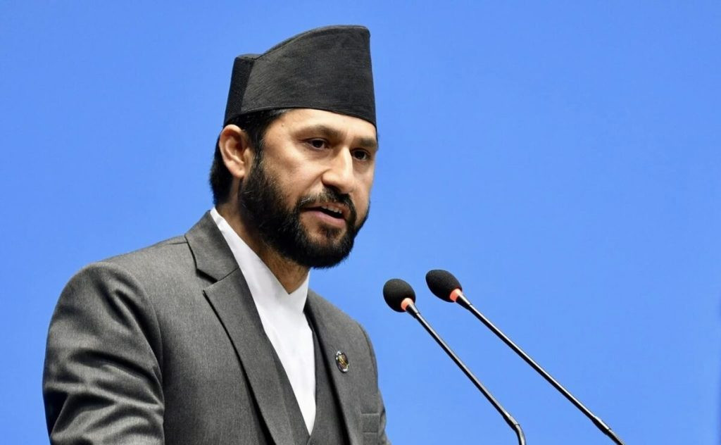 सभापति लामिछानेको व्यङ्ग्यः उद्देश्य, कार्यशैली, चरित्र, गन्तव्य एउटै भएपछि सटरचाँही किन बेग्ला बेग्लै ?