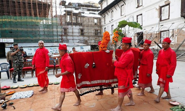 गोरखाको फूलपाती ३ बजे हनुमानढोका आईपुग्ने
