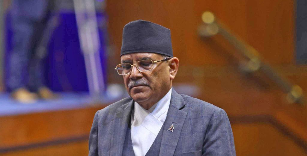 नेपाली सेनाको मेडिकल टिमसहित प्रधानमन्त्री प्रचण्ड भूकम्प प्रभावित क्षेत्रमा प्रस्थान