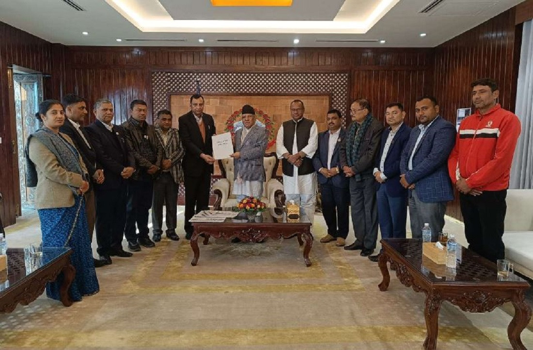  मधेश सरकारका प्रतिनिधि प्रधानमन्त्री प्रचण्डबीच छलफल
