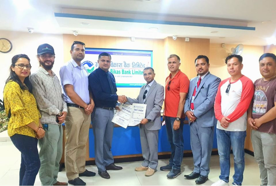 गरिमा विकास बैंक र ट्रेकिङ एजेन्सी एसोसिएसन गण्डकी बीच विषेश सम्झौता
