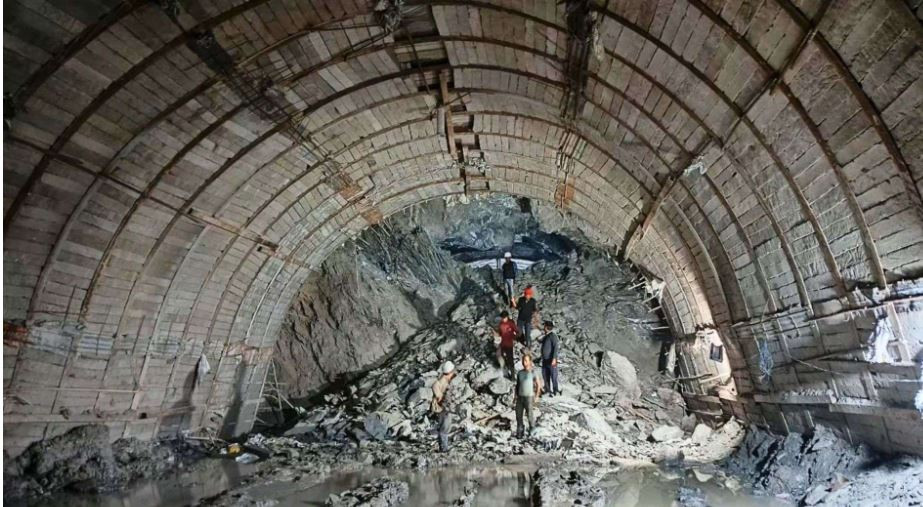 प्रधानमन्त्रीले आज अरुण तेस्रो मुख्य सुरुङको ‘ब्रेक थ्रु’ गर्दै 