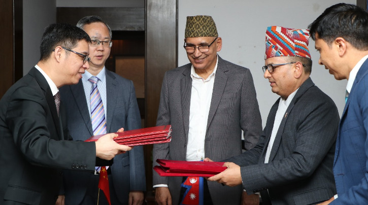 पोखरा विमानस्थलका लागि लिइएको ऋणलाई अनुदानमा बदल्न चीनलाई आग्रह