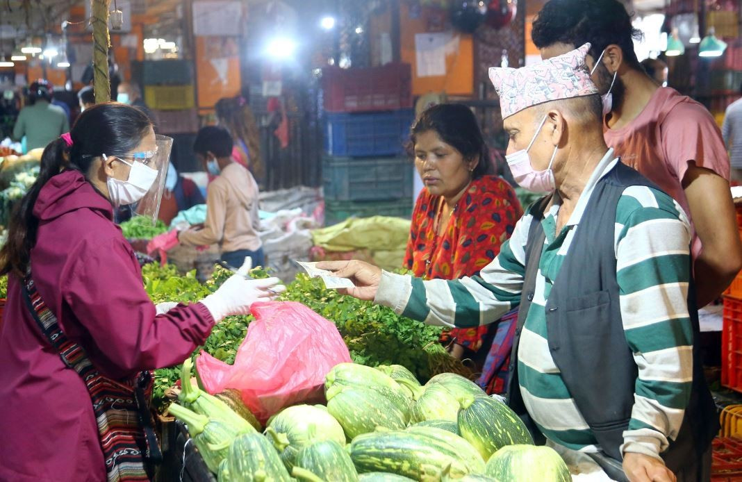 काठमाडौँमा साग, काउली, बोडी, ब्रोकाउली, खुर्सानी, च्याउलगायत अधिकांश हरियो तरकारीको मूल्य आकाशियो, कति पुग्यो ?