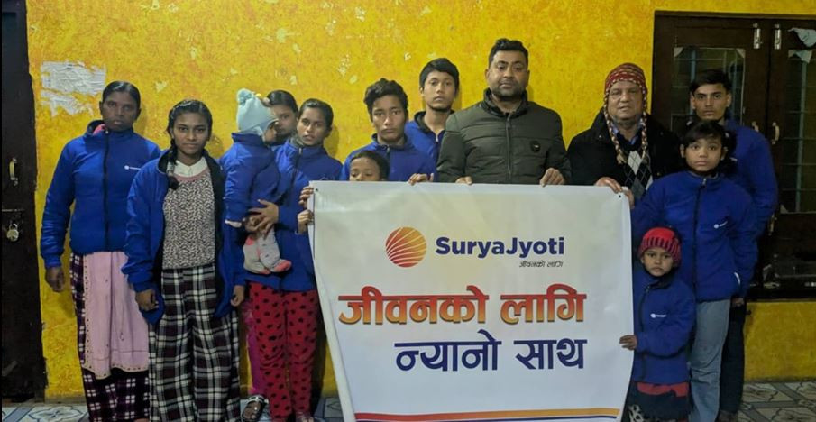 सूर्यज्योति लाइफद्वारा विभिन्न प्रदेशमा न्यानो कपडा वितरण