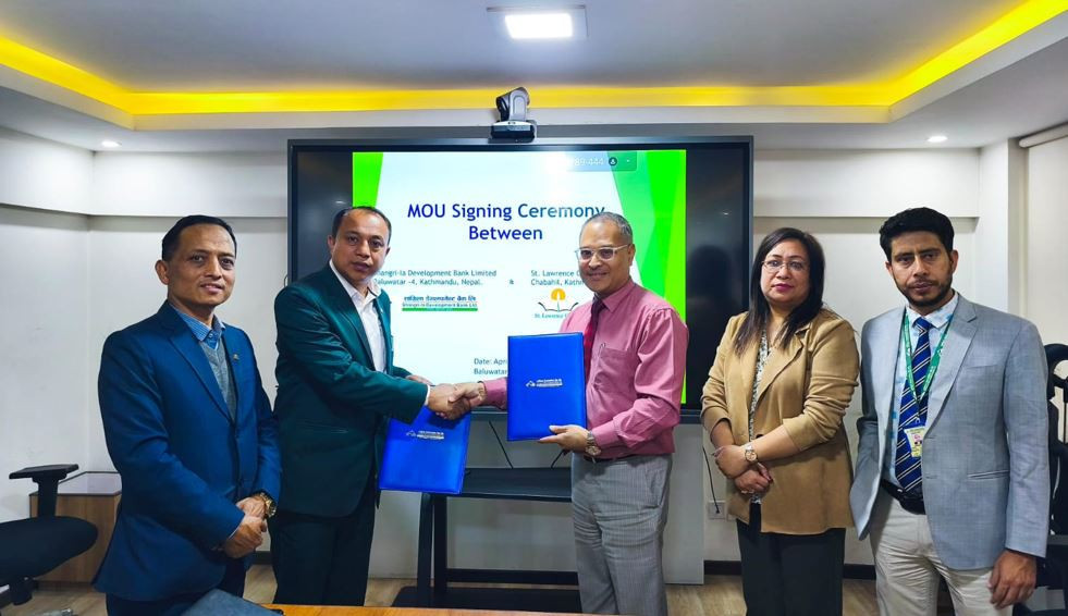 सांग्रिला डेभलपमेन्ट बैंक र सेन्ट लरेन्स कलेजले दुई बर्षसम्म सहकार्य गर्ने