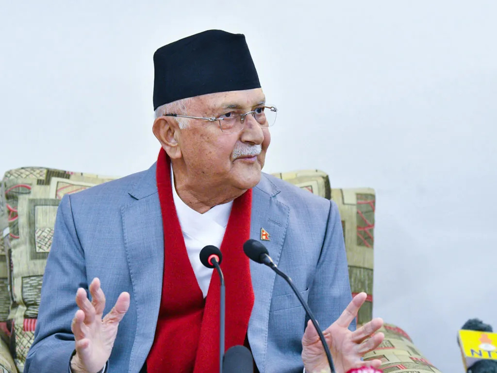 ‘धुर्मुस-सुन्तलीलाई क्रिकेट स्टेडियममा हात नहाल्नू, दु:ख पाउँछौँ भनेको थिएँ’ : प्रधानमन्त्री केपी