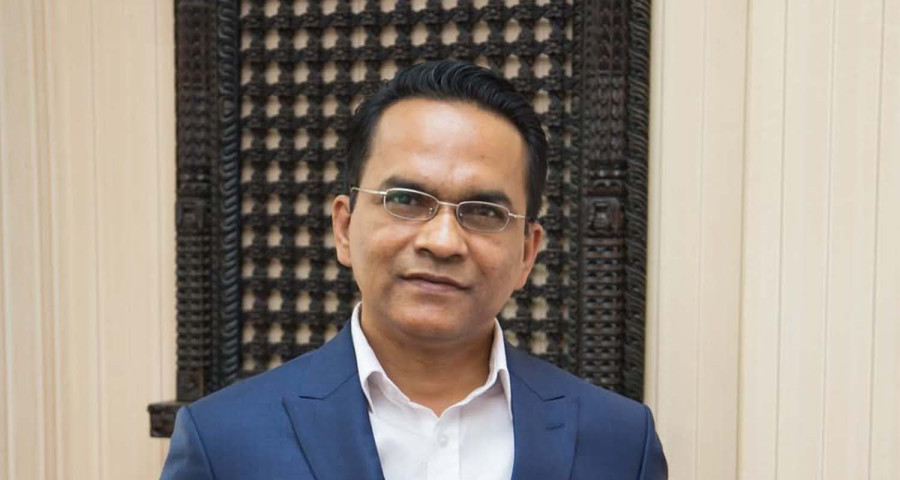को हुन् १८औँ गभर्नर बनेका विश्व पौडेल  ?