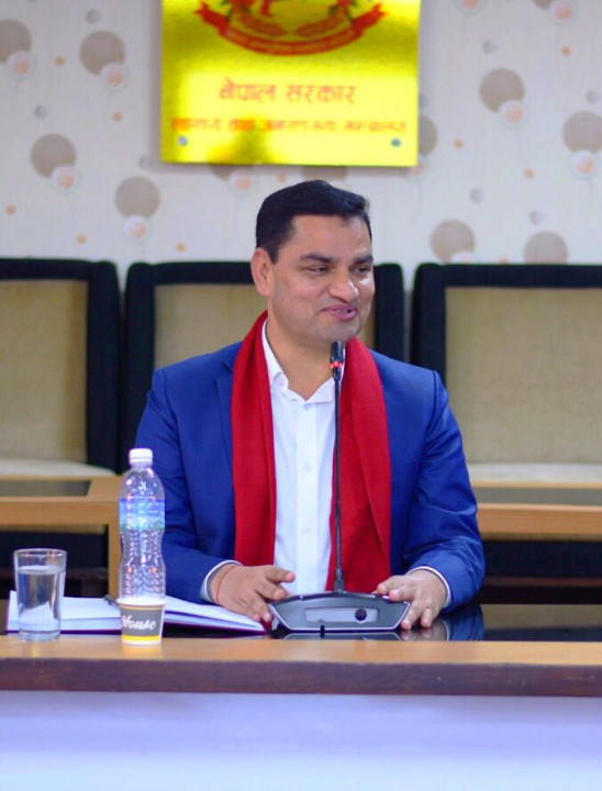 स्वास्थ्य बीमामार्फत बिरामीलाई २ लाख सुविधा दिने स्वास्थ्यमन्त्री पौडेलको घोषणा