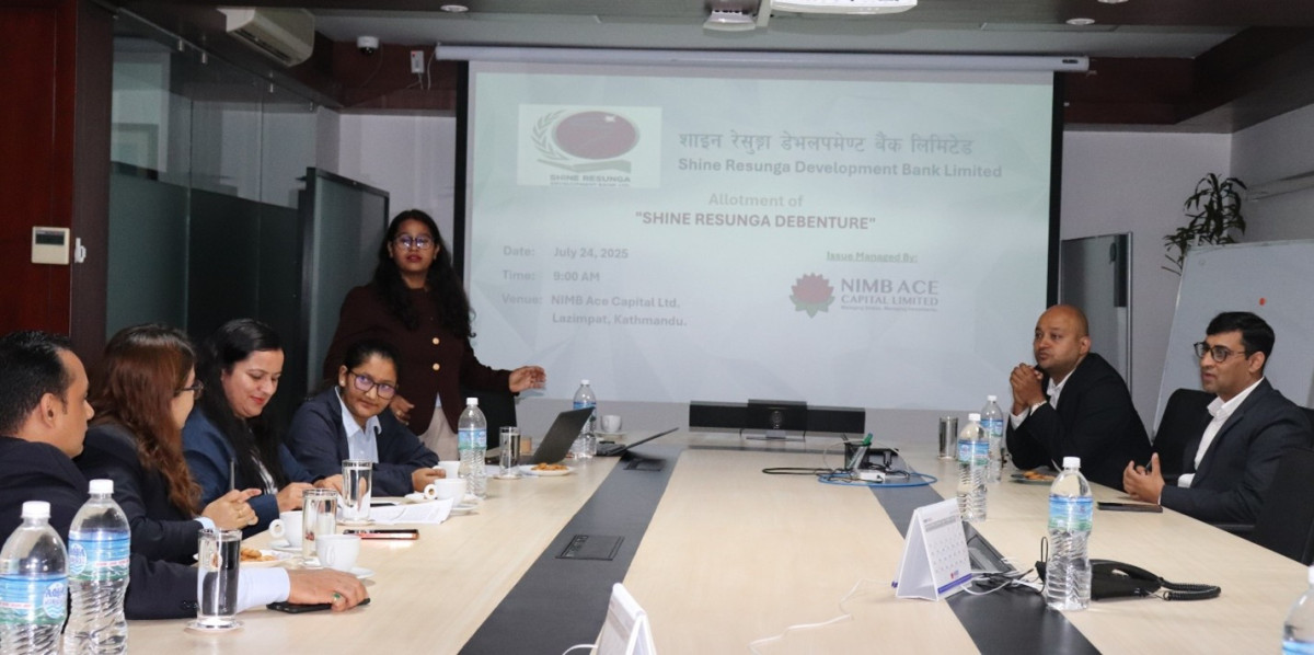 साइन रेसुङ्गा डेभलपमेण्ट बैंकको ८ प्रतिशत ब्याज दरको ऋणपत्र बाँडफाँट