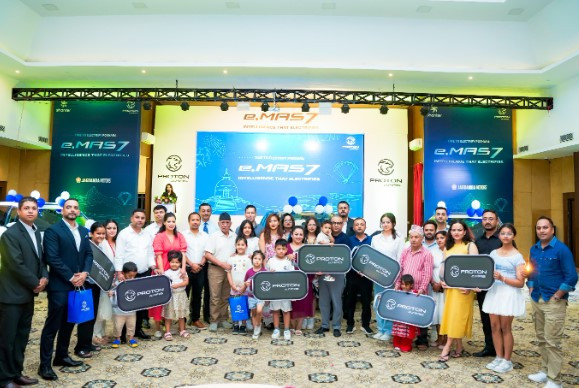 Proton Nepal celebrates milestone with mass delivery of 10 e.MAS7 units in Pokhara