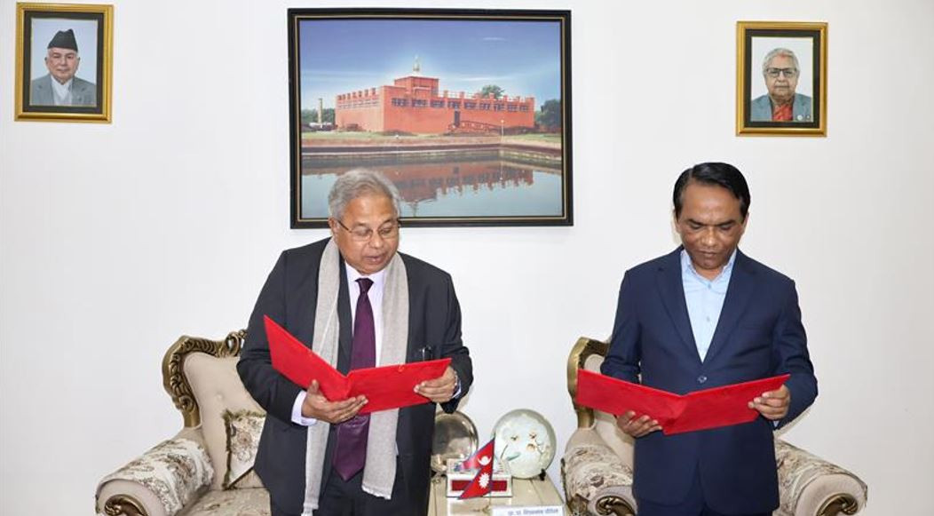 नेपाल एसबिआई बैंकको अध्यक्ष बने वेंकट वंसीधर कुंचा, गर्भनर पौडेलले गराए सपथ ग्रहण