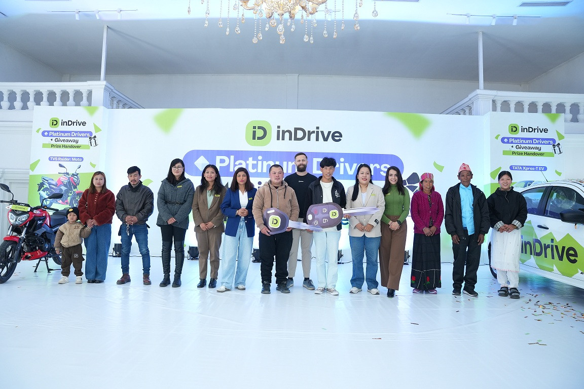 इनड्राइभद्वारा ‘प्लेटिनम ड्राइभर्स गिभअवे’ अभियानका बिजेताहरुलाई पुरस्कार वितरण