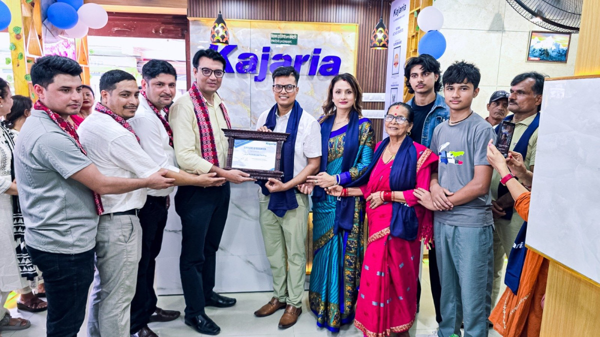 चितवनको रत्ननगरमा नयाँ शोरुमसँगै कजारिया रमेश टायल्सको उपस्थिति विस्तार