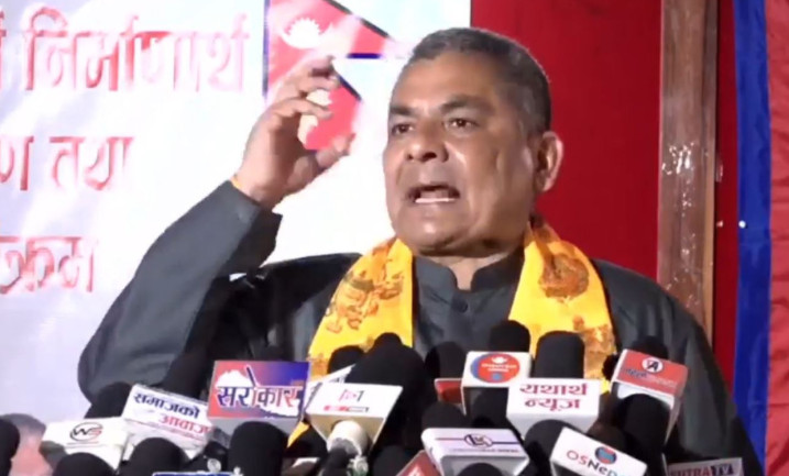 राप्रपा राजा र धर्म साट्ने पार्टी हो : दुर्गा प्रसाईं
