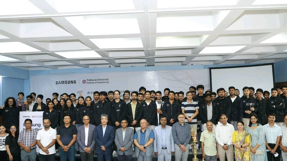 सामसङ इनोभेसन क्याम्पसद्वारा कोडिङ ग्र्याजुएटहरूलाई सम्मान