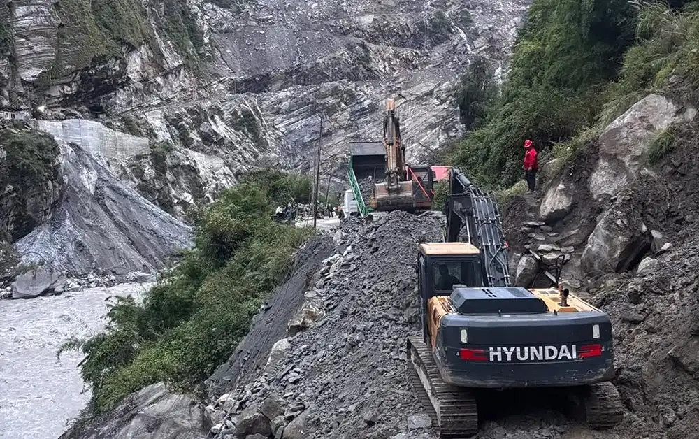 डुम्रे–बेसीशहर–चामे सडक शुक्रबारसम्म पूर्ण रूपमा सञ्चालनमा ल्याउने तयारी